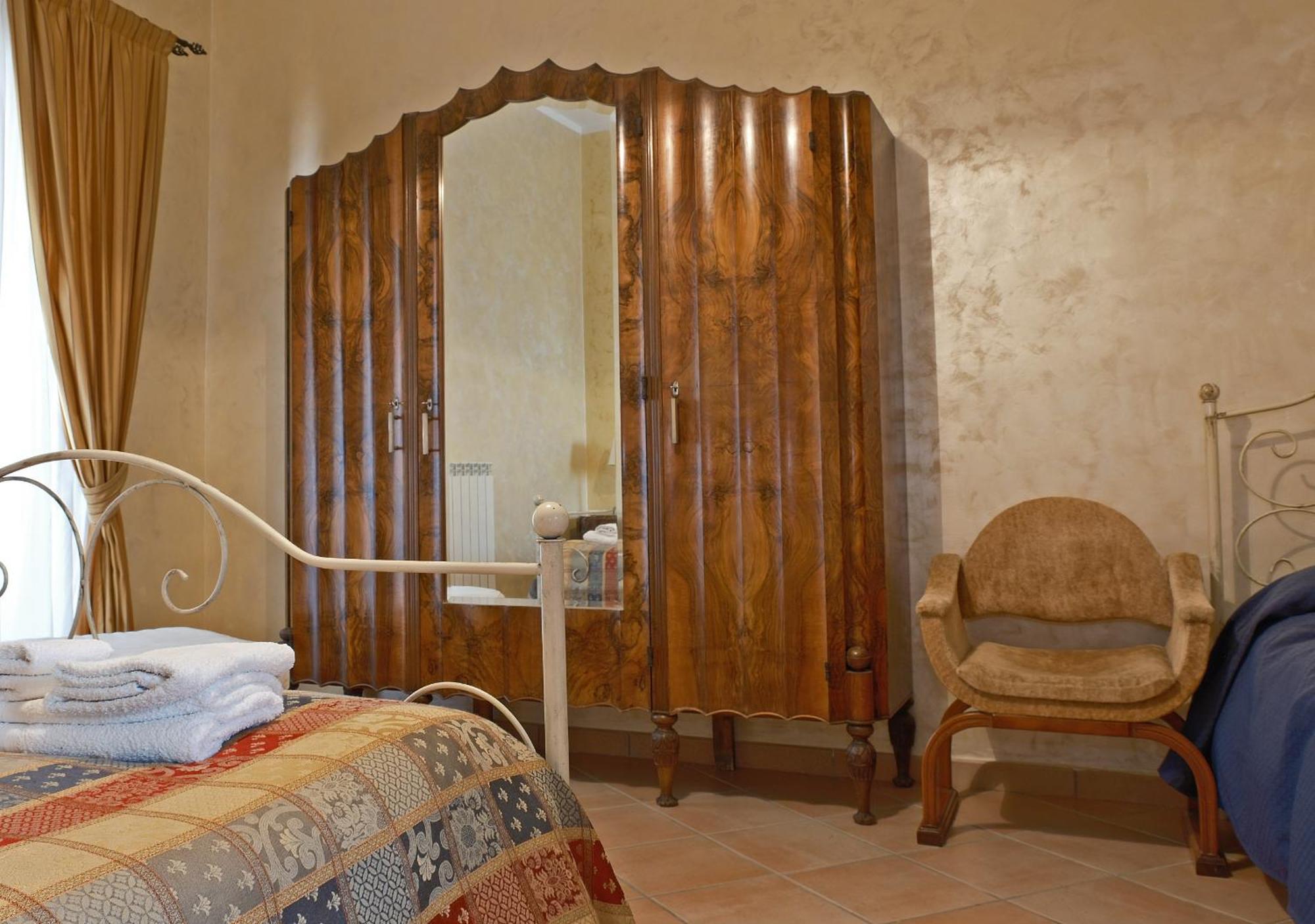 Conte Spencer Bed & Breakfast Caserta Vecchia Luaran gambar